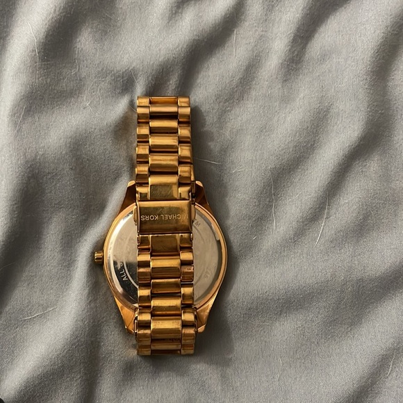 Michael Kors watch - Picture 2 of 4